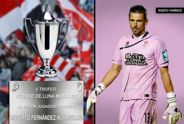grupoluna1958's tweet photo. El #TrofeoVicentedeLunaMorales se le entregará a @RobertoFA13. Gracias por vuestra participación #granadaesdeprimera http://t.co/CiNxQBooPQ