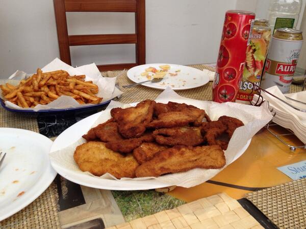 Bien de comidita por <a href="/elenamipa/">EMJ ن</a> mmmmmmm rico