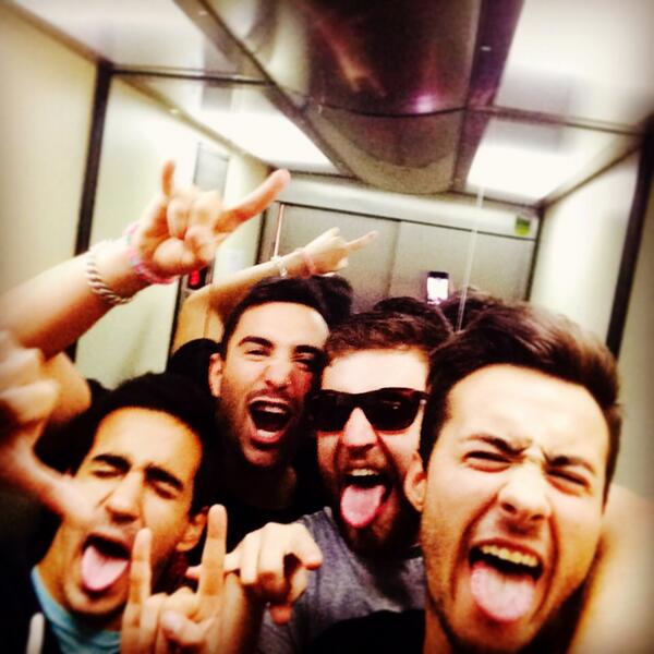 josefdz93's tweet photo. Salir beber el royo de siempre ..... 😝 http://t.co/FySq9J2Lhn