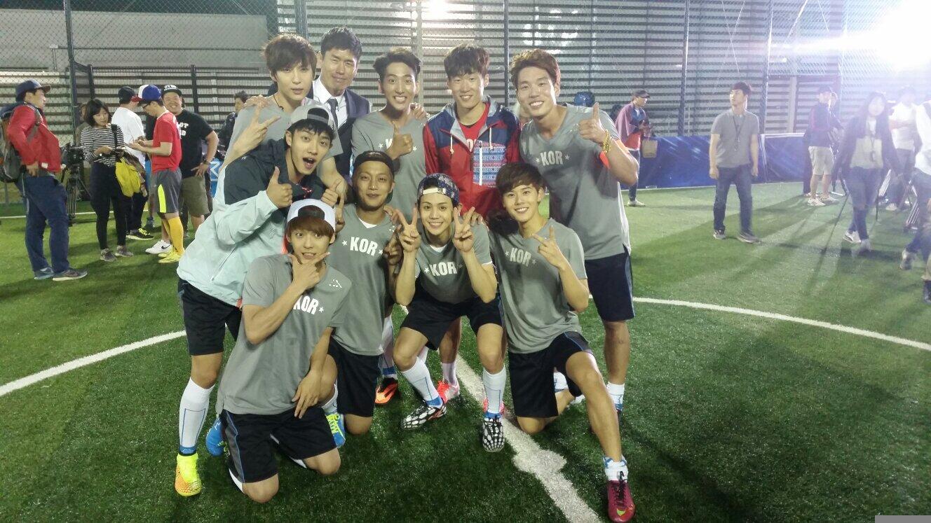 Bok_MaCIYAARBZi.jpg:large