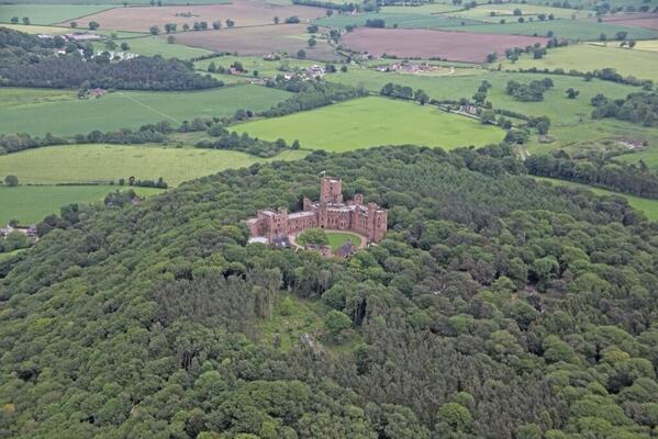 dazM33's tweet image. Peckforton castle cheshire @socheshire photo credit to @NPAS_Barton #qualityimages
