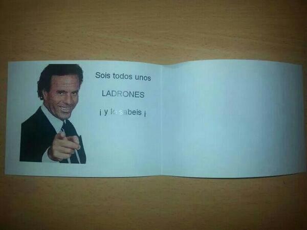 geapaton's tweet photo. UNA PAPELETA ECHADA EN UNA URNA EN UBEDA . COMO SE LO CURRA EL PERSONAL http://t.co/QRBgxVxxAP