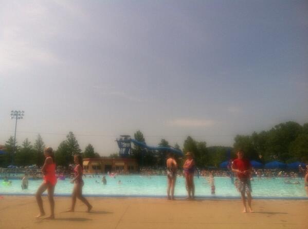 DavidJPeruII's tweet image. Day 2 of summer. Irrigation leaks fixed, greens sprayed and wet, now #coneytime #welcomebacksummer