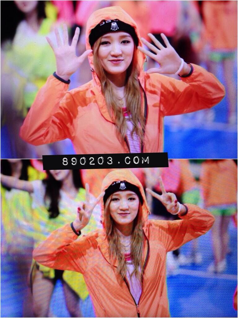 Bokonj9IUAEpmsd.jpg:large