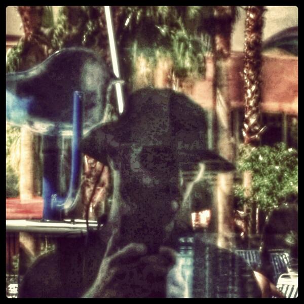 JayBeckner's tweet image. #poolfail Chairs rare as eggs in Dawson circa 1897.