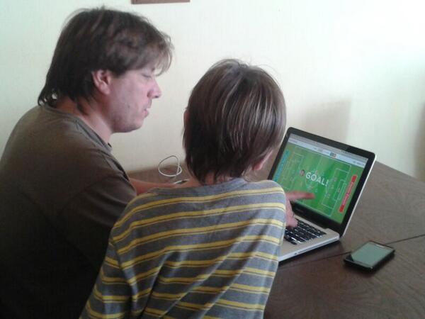 matflores's tweet image. Enseñando #rubygoal a las nuevas generaciones. Vamos por la revancha con La Banda de Ramón (y Emiliano) @wyeworks