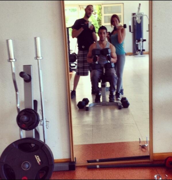 Davide2's tweet photo. Entrenando #amuerte http://t.co/DnTOO9sGXq