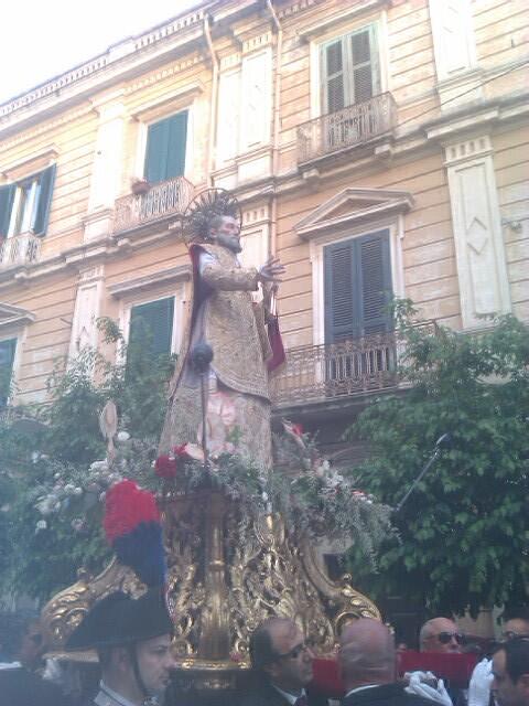 FIGioia's tweet photo. San Filippo Neri, patrono di Gioia del Colle, proteggi la nostra Città. http://t.co/4wfosehcFc