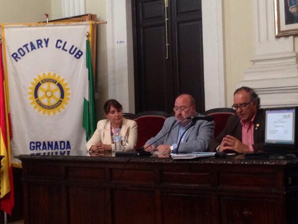 La prensa, en transformación por Eduardo Peralta de Ana. <a href="/DirectordeIDEAL/">Eduardo Peralta</a> <a href="/inmagleyva/">Inma G. Leyva</a>