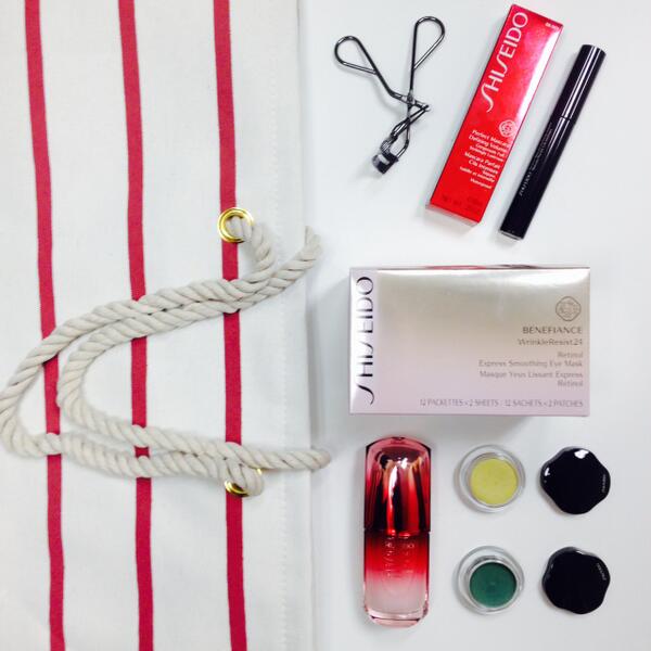 davelackie's tweet image. Today we draw for 5 of these beautiful sets from @shiseido_canada! RT &amp;amp; follow @davelackie to enter. #shiseidoVIP