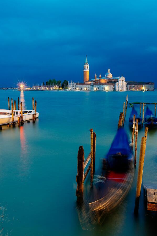 _Paisajes_'s tweet photo. Puede que te apetezca a estas horas de la mañana dar una vuelta por #Venice #Italy http://t.co/CdFbHyJpUy