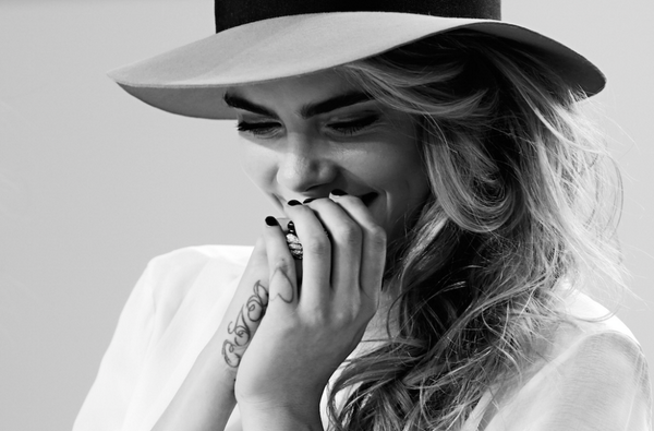 marieclaire's tweet photo. These women are proof that eyebrows can be your best accessory: http://t.co/u6FvYASc25 http://t.co/WLw8o0EQsF
