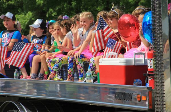 View more than 265 photos from the 2014 #Torrington #MemorialDay Parade - media.registercitizen.com/2014/05/26/pho…