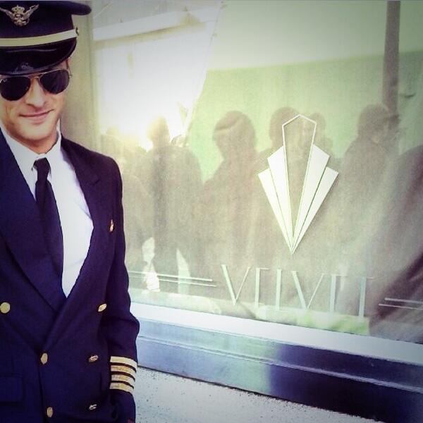 Pilar_MB's tweet photo. "@patriciaesle: Lo mejor de esta noche en #Velvet http://t.co/dHfFXiYHMP" :)