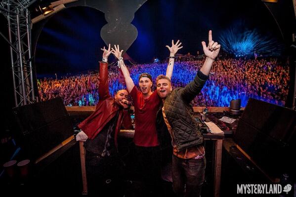 nickyromero's tweet photo. Booyahhhhh @Showtekmusic http://t.co/kqseLfqRQn