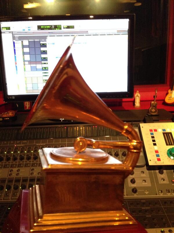 And the winner is <a href="/Maluma_Colombia/">AEIOU</a>  <a href="/ThisIsMADMUSICK/">MADMUSICK</a> @thesecretcode12 mixed by <a href="/theteamvictoria/">TheTeamVictoria</a> ..dream &amp; believe!