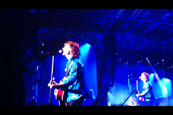 MagHamar's tweet photo. @RollingStones leverer varer. #StonesOslo #telenorarena http://t.co/393gezwyBB