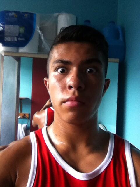 ___Carrillo___'s tweet image. 4 games straight of winning Micheal Jackson's this is it! Yeah out me on rchs dance #imabeast