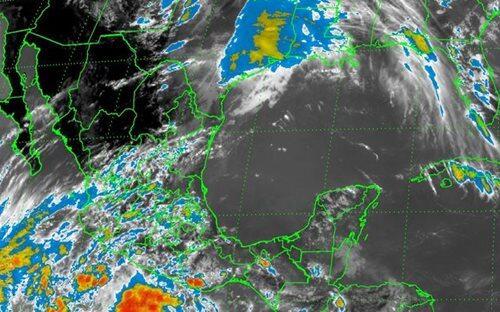PedroFerriz's tweet photo. "Amanda" disminuye a categoría III: Conagua. Se prevén lluvias de distinta intensidad http://t.co/I5JIGvtP0q http://t.co/6IKQzPClZt