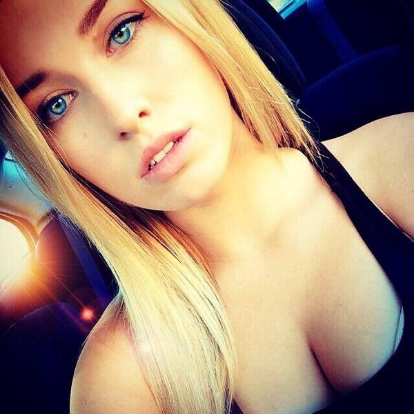 itschloer's tweet image. 💖