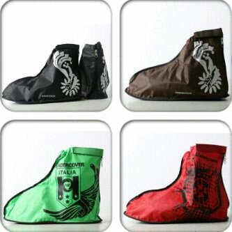 mareuliShop's tweet image. Solusi di saat hujan,sepatu anda ttp kering » JAS SEPATU HUJAN @65rb S,M,L,XL || Pin:28c90cf9 || WA:087883630633