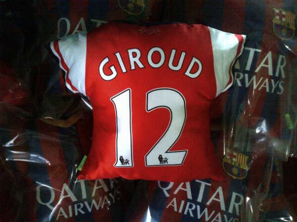 Bantal Import Real Fans only 110rbu Pin :745c644d / 089683261595 #Arsenal #giroud #Gooners.
