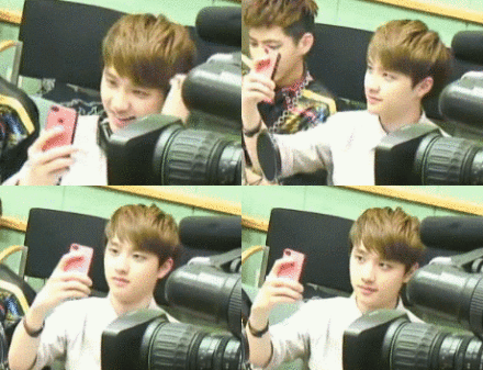 Take a selca~