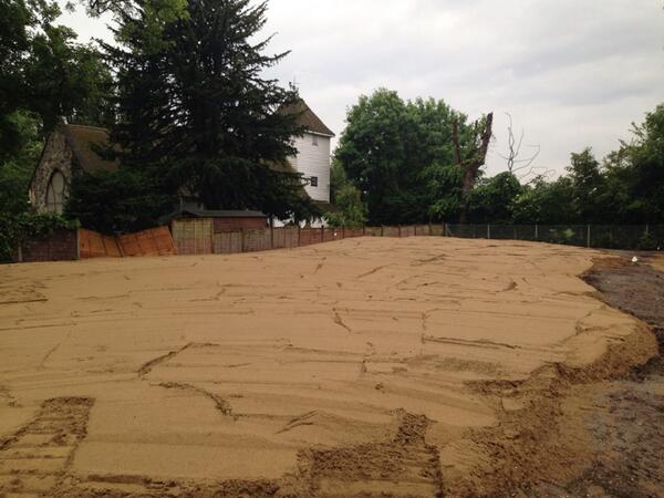 gregevansmg's tweet image. Finally got the Rootzone on @EalingGolfClub #chippinggreen