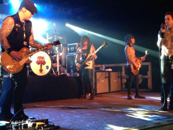 greg_bender's tweet photo. @Buckcherry rocked Conneaut tonight. http://t.co/JGb4Xcktak