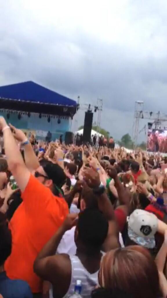 Justin_Ratzlaff's tweet photo. #soundset2014 http://t.co/qDVFRZ8TFS