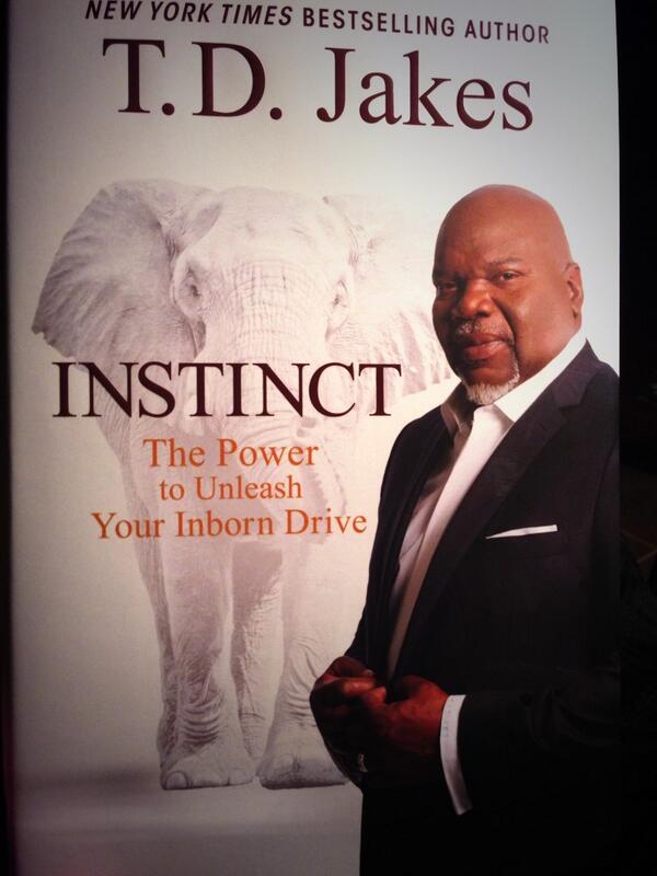 brandonfender's tweet image. Thank you to @kjwhite66 for my new read! I love @BishopJakes books. Starting it tonight! #NeverQuitLearning