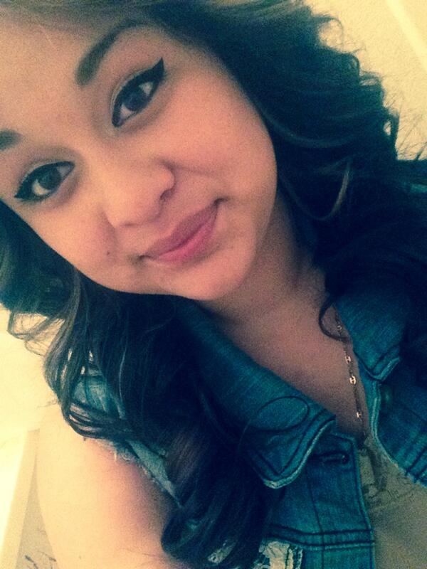 gma_smiley's tweet photo. Cuzz everytime i think about you juss makes me smile 💕😘☺️ http://t.co/CRlf7iKmgn