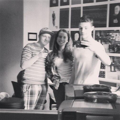 vkrokodilerus's tweet photo. @LeonieTepe we are crying http://t.co/Xdyc0et7Rg