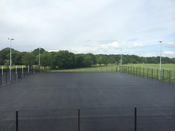 RiddlesdownPE's tweet image. The floodlights are on! The new tennis and netball courts are nearly ready!!