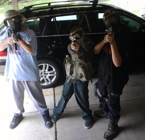 TheForestWolf's tweet photo. Old airsoft photo from 2012 ish. #airsoft #guns #milsim #airsoftguns #airsoftguns @Airsoft_Guns413 http://t.co/CbdTze9inh