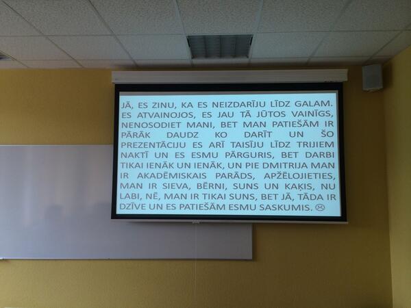 Vita_Dreijere's tweet photo. Semestra beigām tuvojoties, studentu prezentācijas kļūst aizvien neparastākas. http://t.co/E5FEQqUQQA