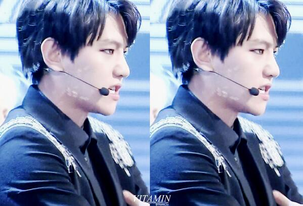 [Vitamin_Lu] [CAP] 140527  #BAEKHYUN ♥ cfile25.uf.tistory.com/image/217E9B33…