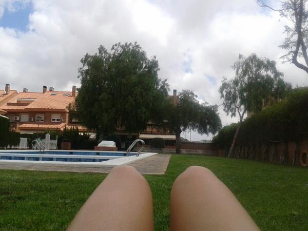 evaveragimenez's tweet photo. Música y sol...y feliz:)#veraneando http://t.co/rS0W0cVWQJ
