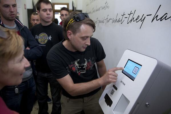 CoinDesk tweet media