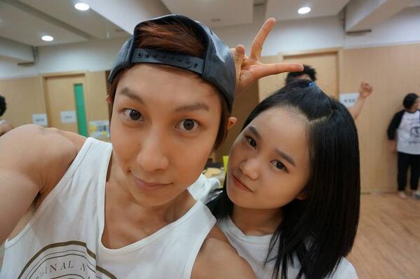 Mnet_Dancing9's tweet photo. [#댄싱9 시즌1 앵콜 갈라쇼! D-2] 셀카와 함께 여유를 즐기는 시즌1멤버들의 연습실 현장! 앵콜 갈라쇼의 포토타임도 기대 많이 해주세요 :)
댄싱9 시즌2: 6/13일(금) 밤11시 http://t.co/FcmptN81dW