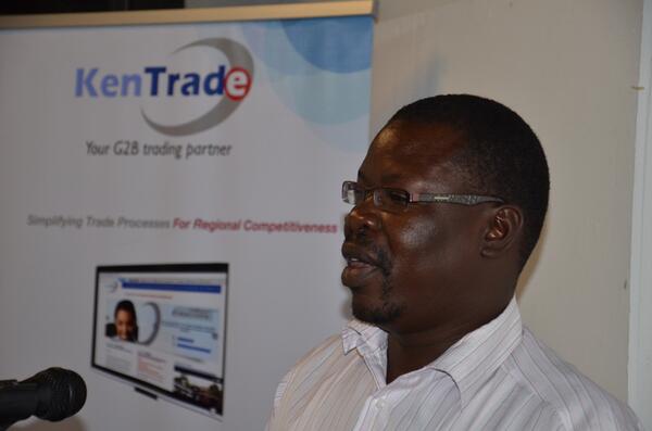 KenTrade_G2B's tweet image. Deniss Ombok of #KIFWA speaks at the #IFC sponsored stakeholders consultative workshop at Voyager Htl,Mbasa ^