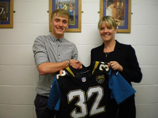 JaguarsUKandIE's tweet photo. Congrats Kristien! Award winner @ Exmouth College sports awards. Great programme run by @RobRooksby #BeJaguars http://t.co/mYldBmgfdf