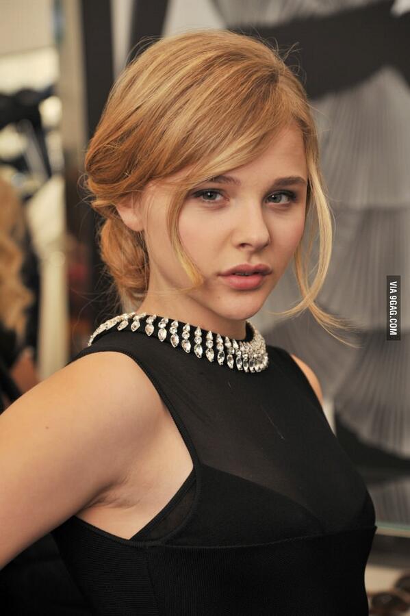 BiebssChance's tweet image. Perfect.Chloë Grace Moretz