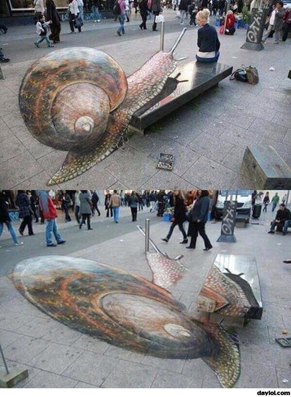 RT @Rossgodfrey: Some pretty impressive streetart... #snail #streetart #art