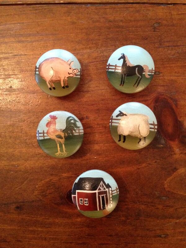 MillageandLloyd's tweet image. Love these hand-painted whimsical farm and coastal knobs #handpaintedknobs #farmanimals #lighthouses #pei