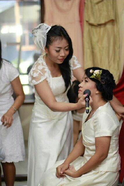 ulisimbolon's tweet photo. Make up @devasianipar by me .. http://t.co/rdQNmpjm4E