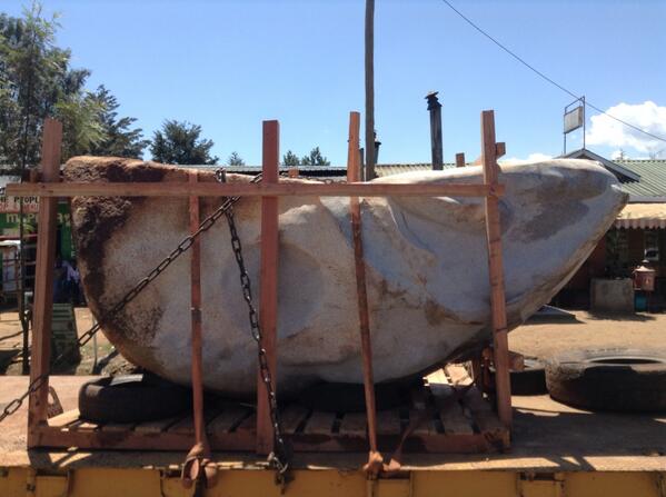 chafrisaq's tweet photo. The Kenya mambo poa center piece is now in sotik on transit to Nrb #KisiitowashingtonDC http://t.co/YNAJtpesaq