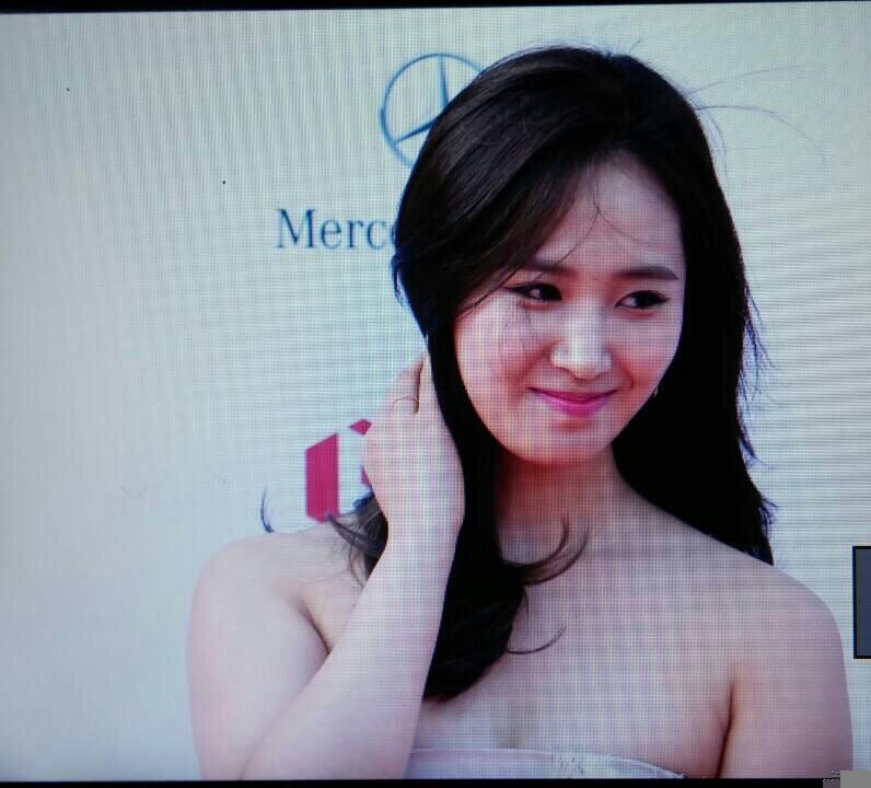 BoomgqmIUAABquD.jpg:large