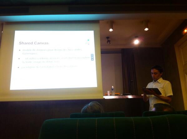 mattbnl's tweet image. Exposé @biblissima par @regisrob à la #JourneeReseauCalames: interopérabilité #IIIF #SharedCanvas encore et tjs!