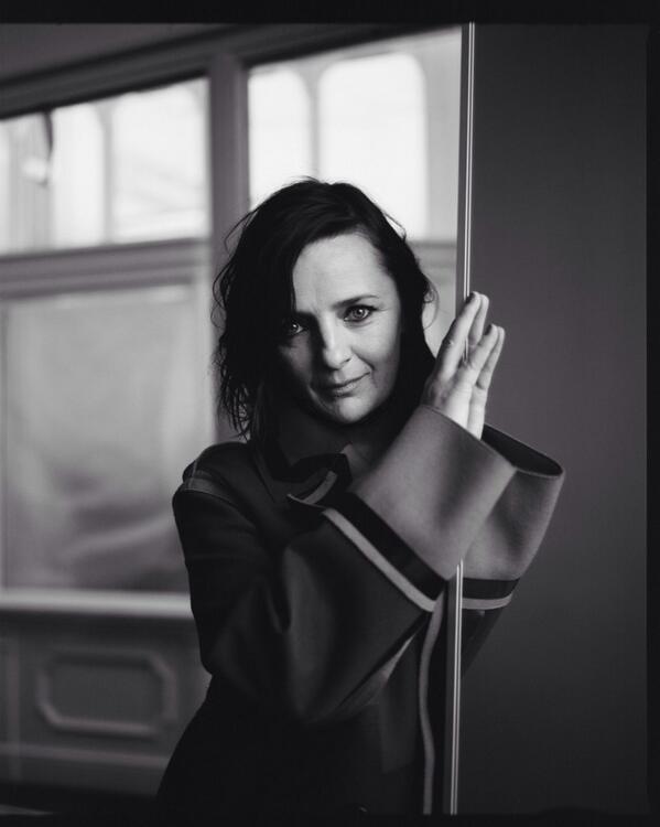 SaundersStudio's tweet photo. #10yearsofJS | Yvie Hutton wearing AW14 http://t.co/vrWQ9qY3ga